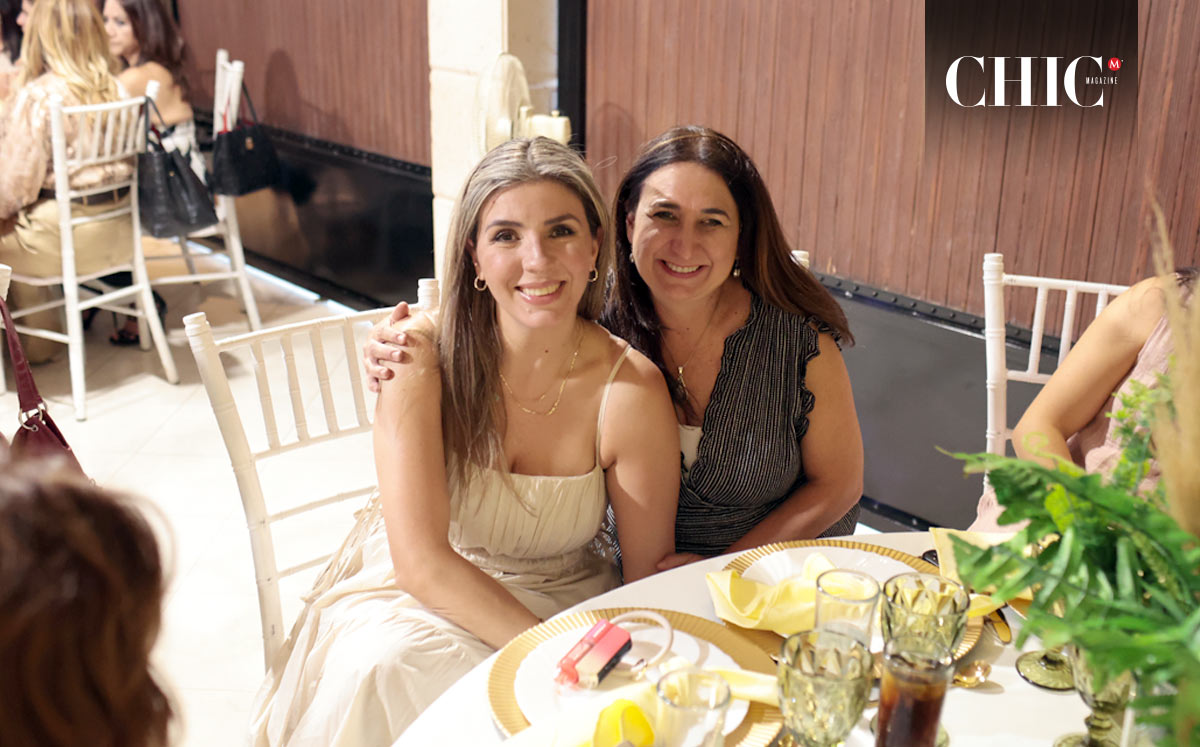 Marien Barrientos y Maribel González