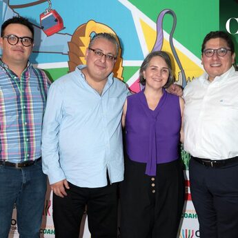 Salvador, Ricardo, Luz María y José Luis