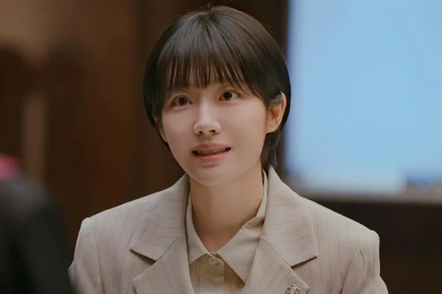 So Joo-yeon es Park Gi-ppeum (Foto: Netflix)