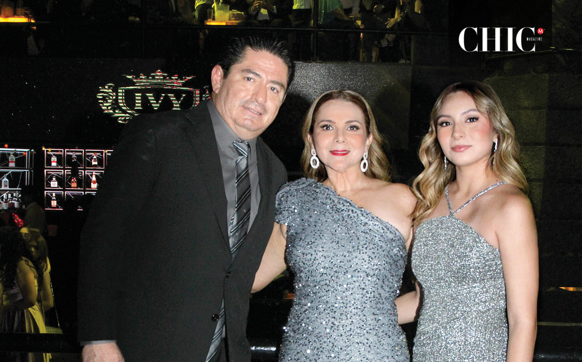 Gilberto Panameño, Sagrario Román y Ximena Panameño