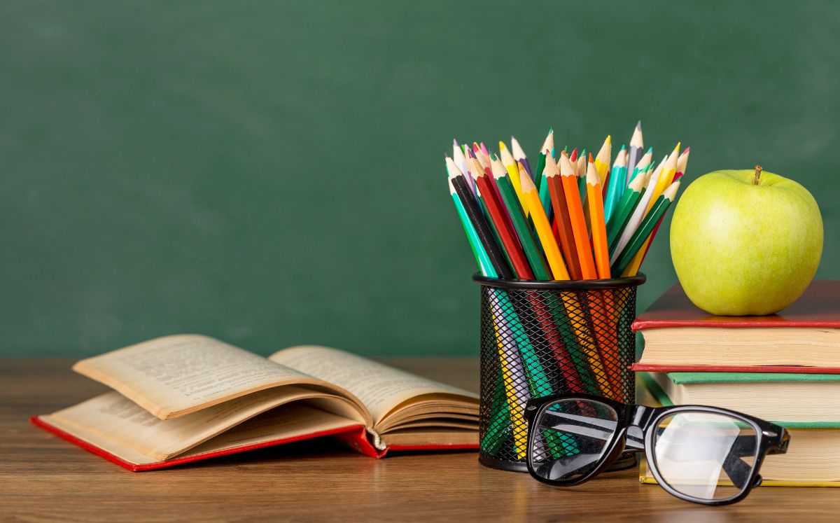 ¿Se suspenden las clases el 12 de diciembre? (Foto: Freepik)