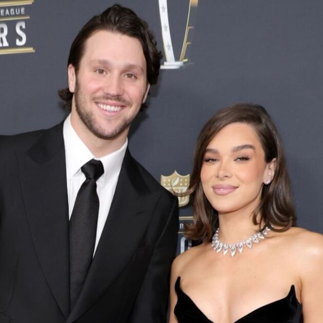 Hailee Steinfeld y Josh Allen anuncian embarazo  (Getty Images)