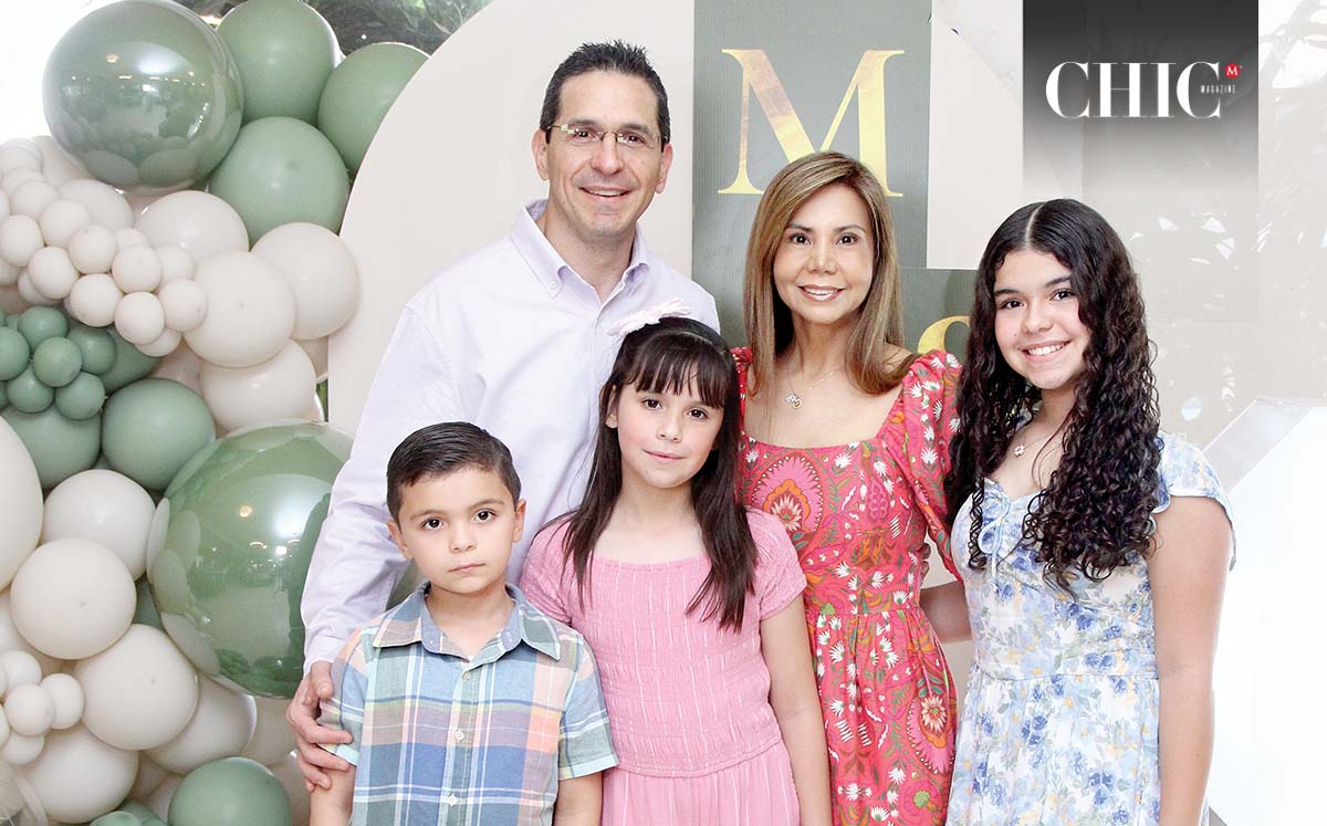 Daniel Marón, Elsa Duran, Daniel Marón, Mariam Marón, Aurora Maron