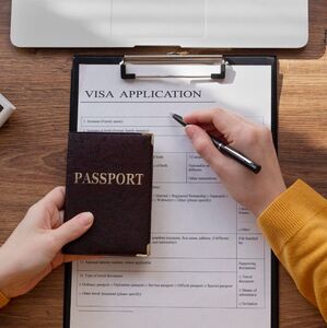 ¿Cuánto dinero necesitas tener ahorrado para la visa americana en 2026? Esto debes saber (Foto: Freepik)