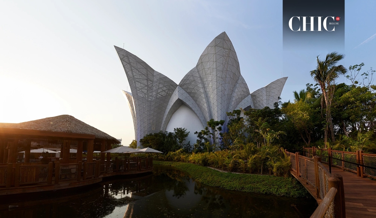 Diseñado especialmente para LUDÕ, el teatro convierte el agua en escenario, narrador y protagonista. / Foto: Cortesía
