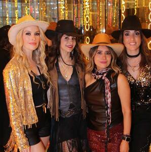 Karla, Luzma, Tania, Claudia y Valeria