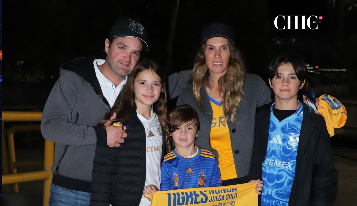 Armando Carrillo, Roberta Carrillo, Lorena Morales, Rodrigo Carrillo y Armadno Carrillo