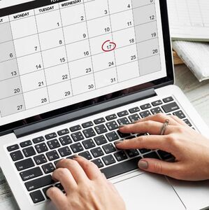 Estas son las fechas clave de trámites que debes de marcar en tu calendario en 2026 (Foto: Freepik)