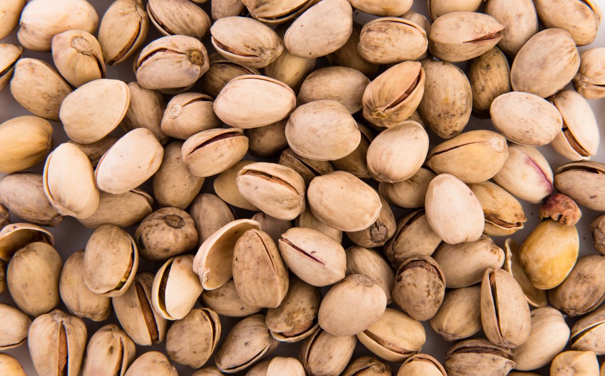 Pistaches ayudan a la salud del corazón y a regular la glucosa en sangre, según Harvard (Freepik)