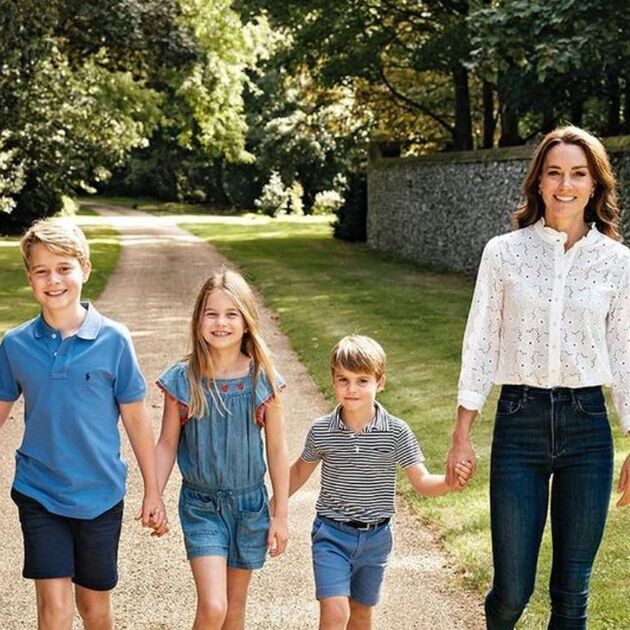 Kate Middleton y el Príncipe William comparten postal navideña 2025 con sus hijos (Foto: Instagram)