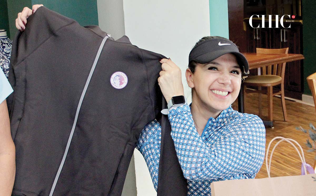 Cada participante recibió una chamarra conmemorativa