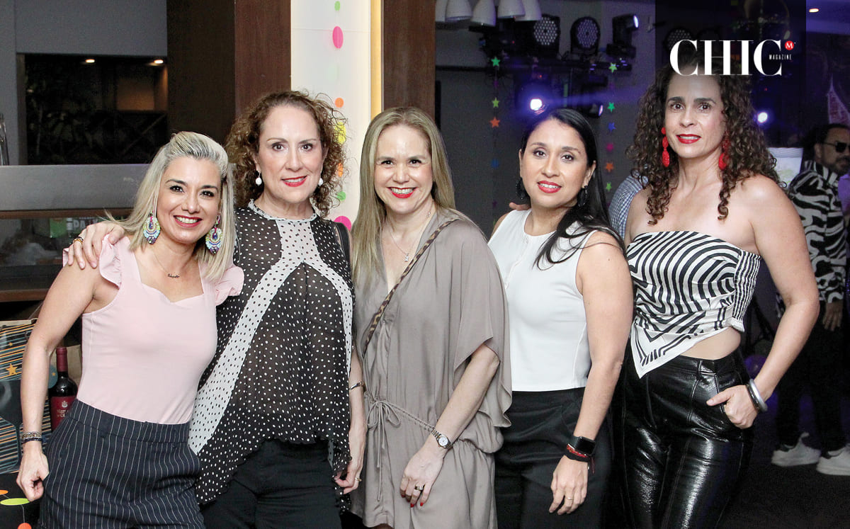 Yamile Santamaria, Monica Costa, Carmenchu Hurtado, Ana Gaby Martinez, Issa Luna