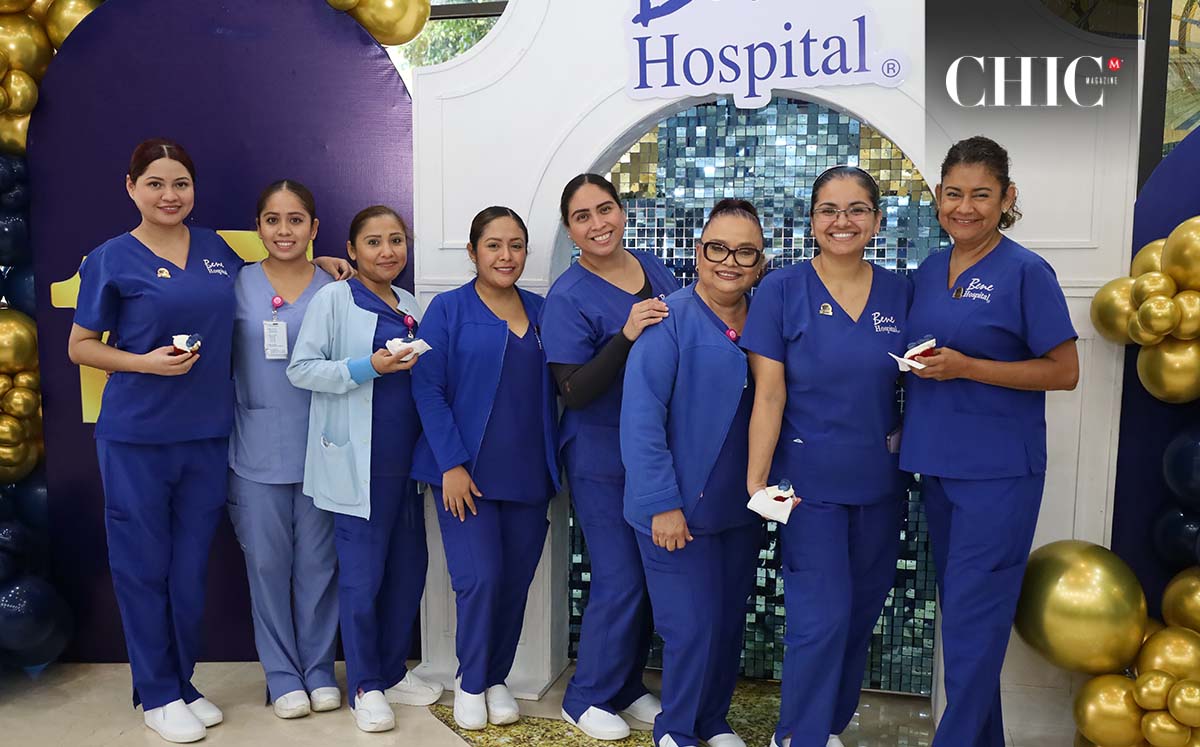 Rosario Navarro, Martha Gallegos, Soledad Hernández, Norma Kisay, Rosa Gloria, Isabel López, Emma Morales y Martha Casango