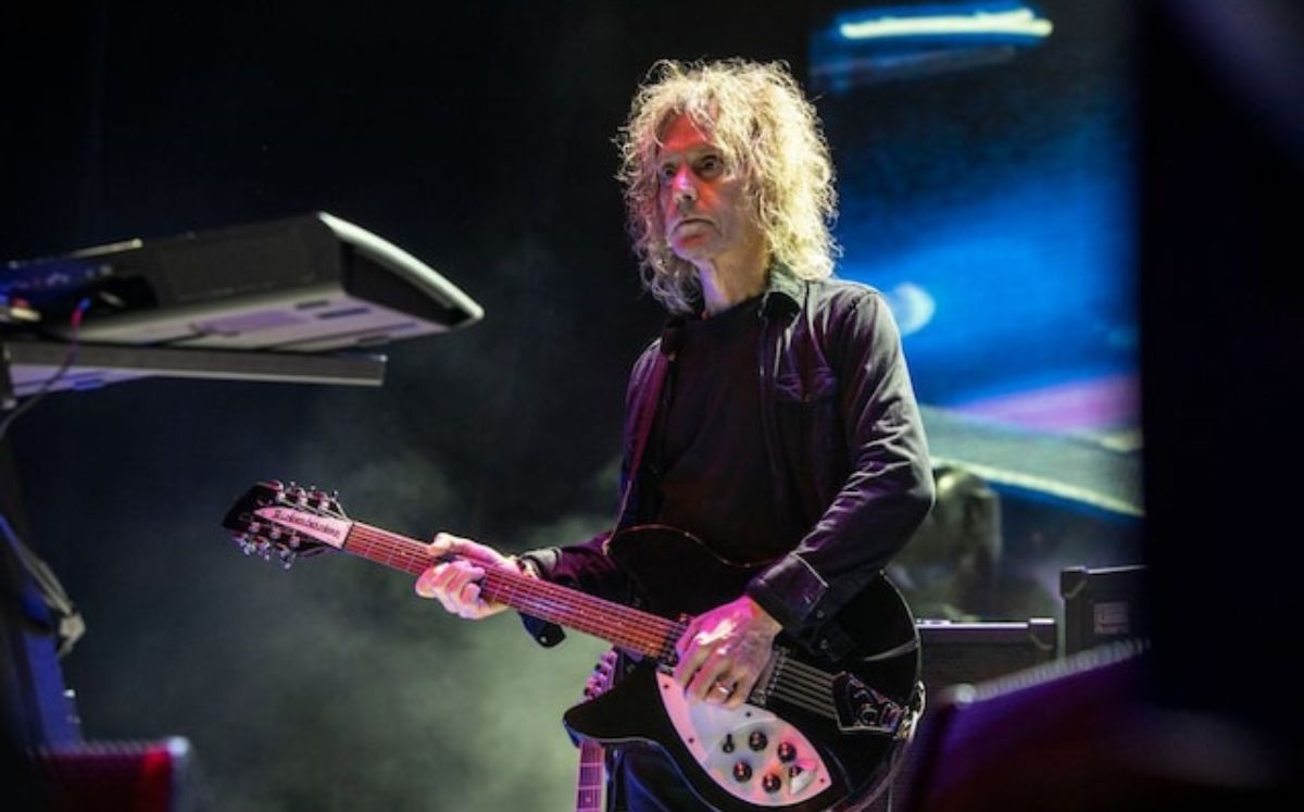 Fallece Perry Bamonte, guitarrista clave de “The Cure”. La banda confirma la noticia y rinde homenaje a su legado musical.
