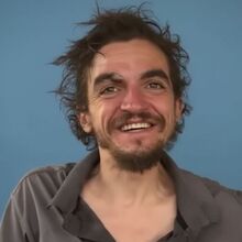 El padre de Tylor Chase, actor de “El Manual de supervivencia escolar de Ned”, habla sobre la salud mental de su hijo (TikTok/IA)