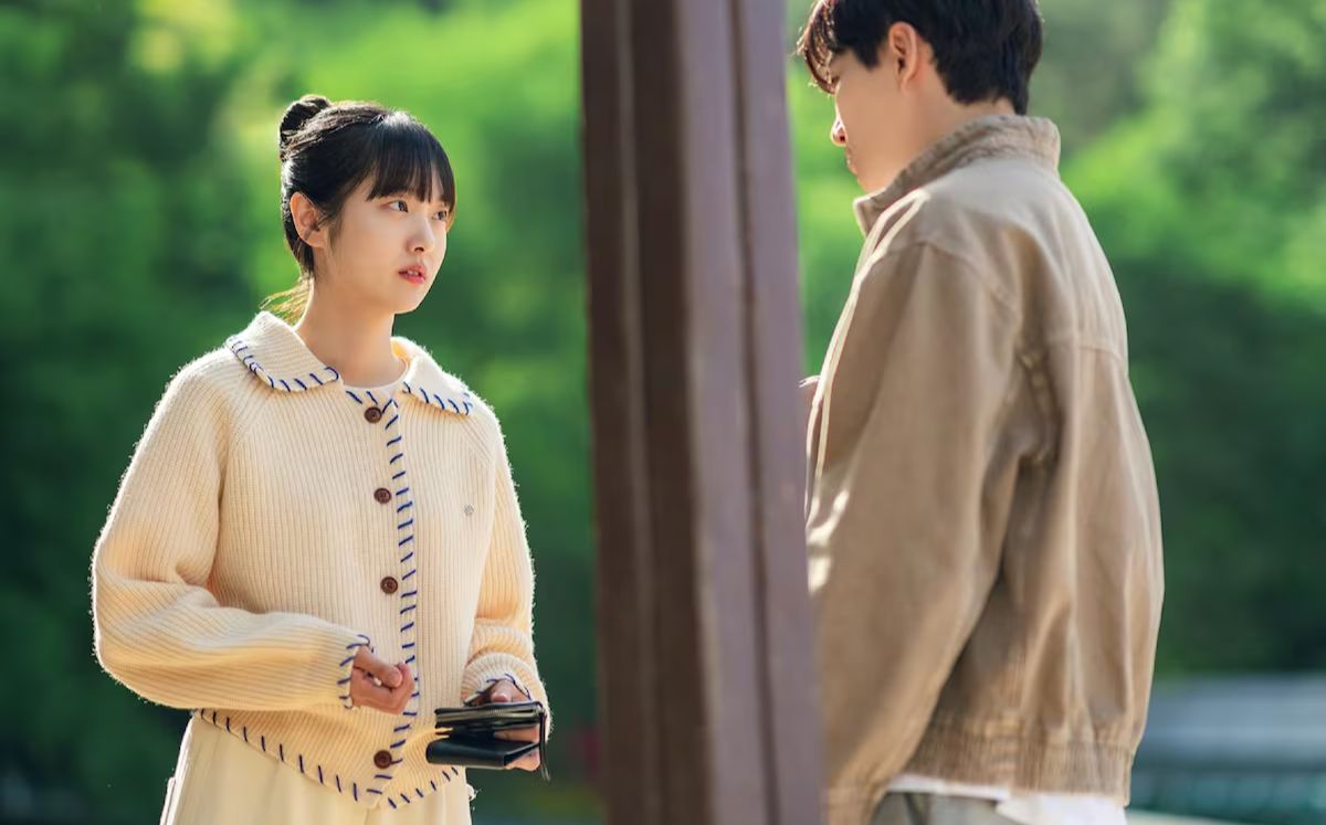 Kim Hye-jun como Kim Min-sook (Netflix)