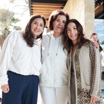 Mónica, Paty y Paola