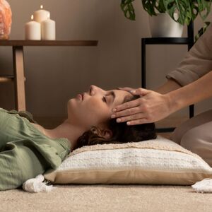 ¿Cómo funciona la hipnoterapia para bajar de peso? Esto es lo que sabemos (Foto: Freepik)