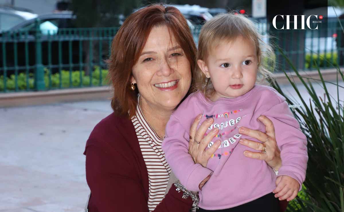 Mónica Oritz de Dillon y Regina Dillon / Fotos: Roberto Alvarado