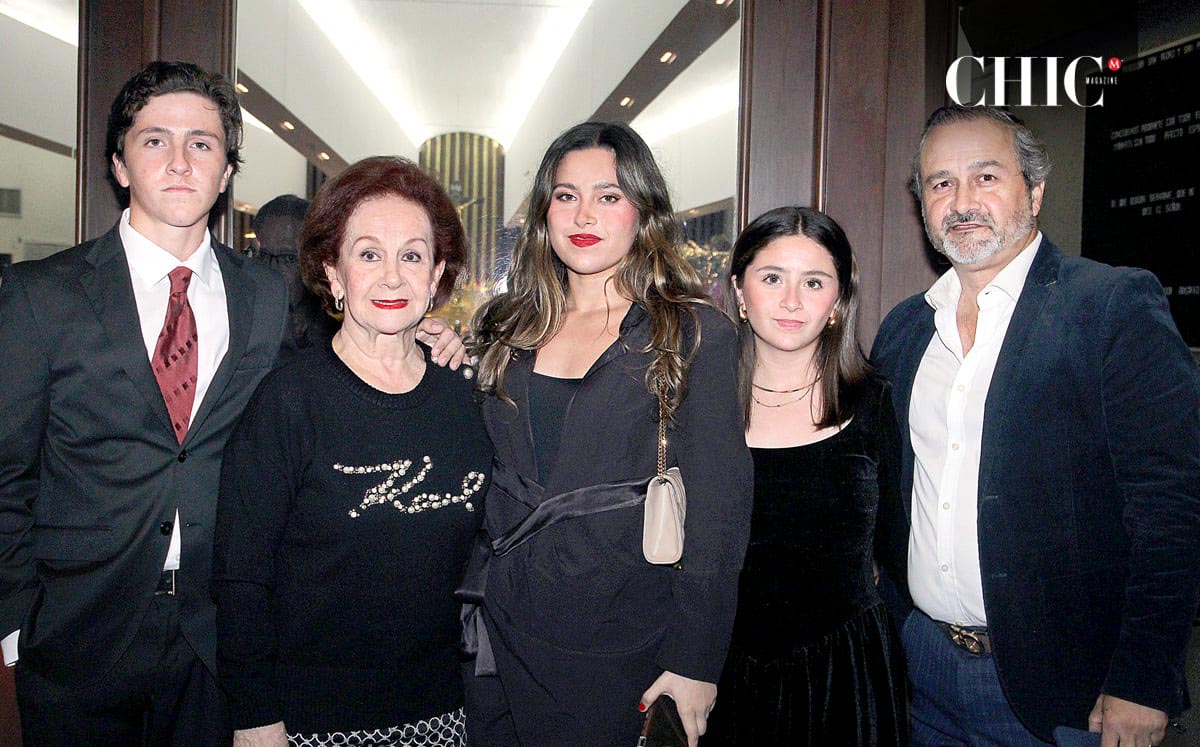Leando Elizondo, Carmen Tuñon, Andrea Elizondo, Carmen Elizondo y Leandro Elizondo