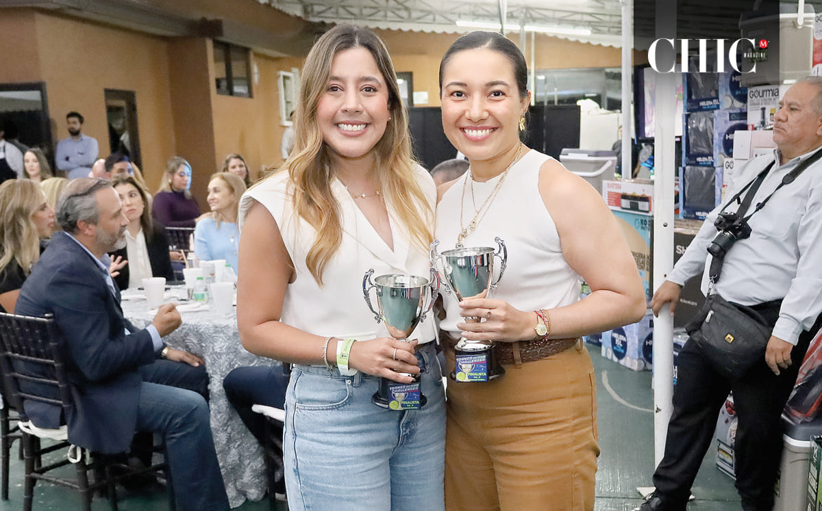 Cynthia Limón y Daniela Antuna