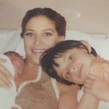 Aislinn Derbez comparte una profunda reflexión sobre el duelo, el vacío y los nuevos comienzos tras la muerte de Gabriela Michel (Getty Images)