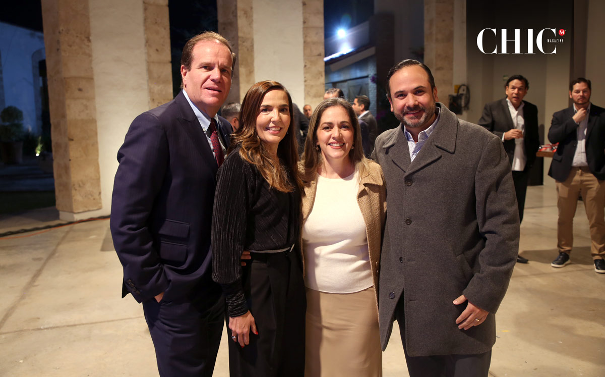 Adolfo, Angelina, Marcela y Lalo