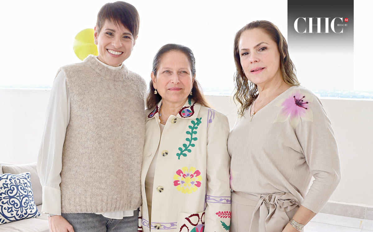 Mónica Delgado, Mónica de Luna y Gloria de Altamirano