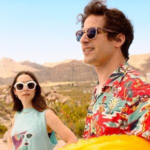 Te explicamos el final de “Gente que conocemos en vacaciones” y qué pasa realmente con Alex y Poppy (Netflix)