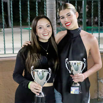 Laura Salas y Marialex Elizondo