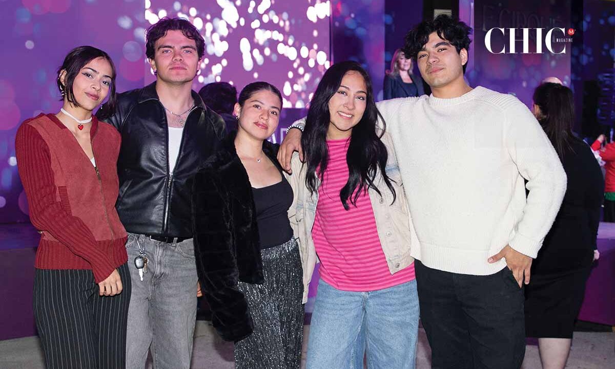 Valeria Ortiz, Alejandro Abad, Melissa Lievano, Paula Simoni y Sebastián Hallashcka