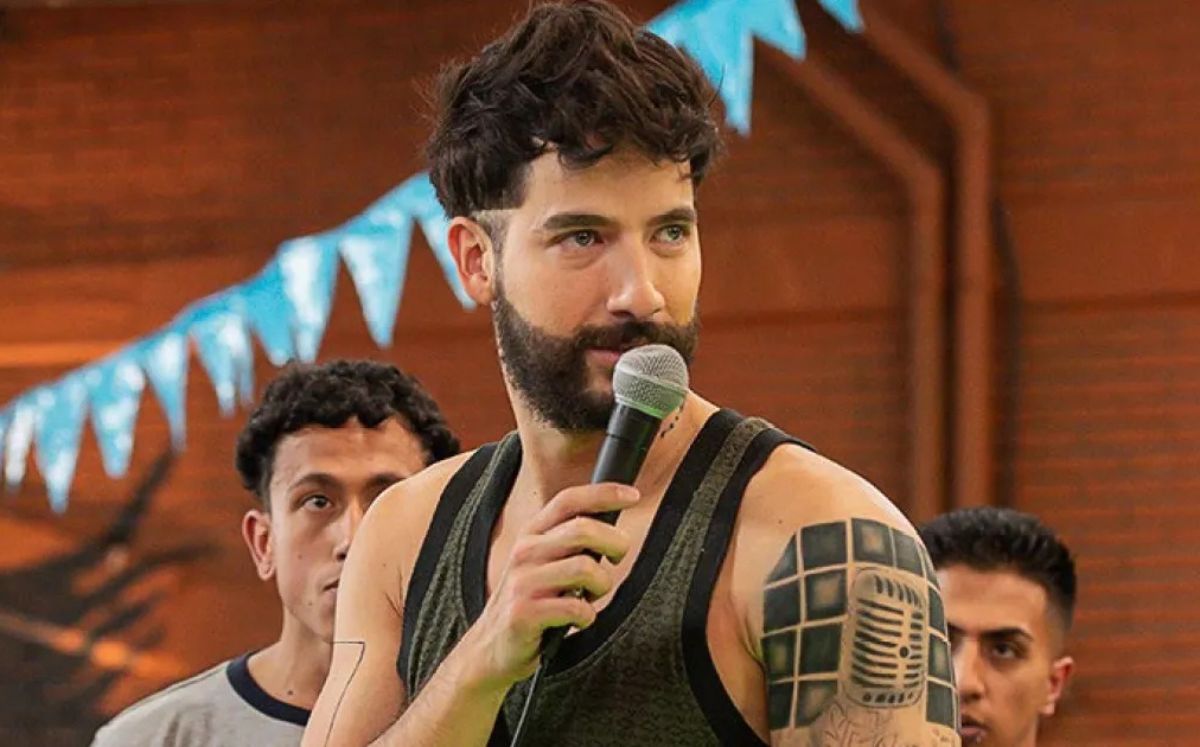 Carlos Torres como  Charly Flow (Foto: Caracol Televisión)