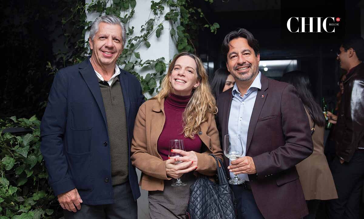 Hernán Zabugo, Jimena Corral y Juan Carlos Castillo