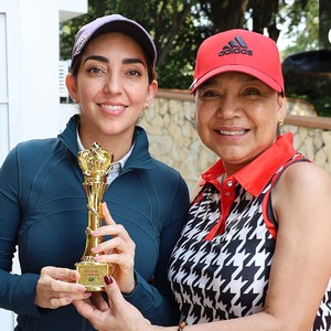 Gaby Trueba y Hortensia de Segura
