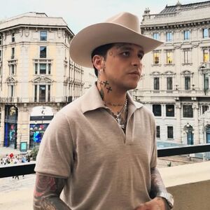 Pepe Aguilar sorprendió a Christian Nodal con un regalo de alto valor durante el Nodal Fest (Instagram)