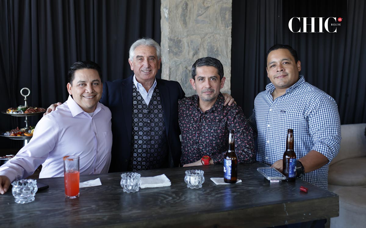 Jorge, Peter, Gil y Alejandro