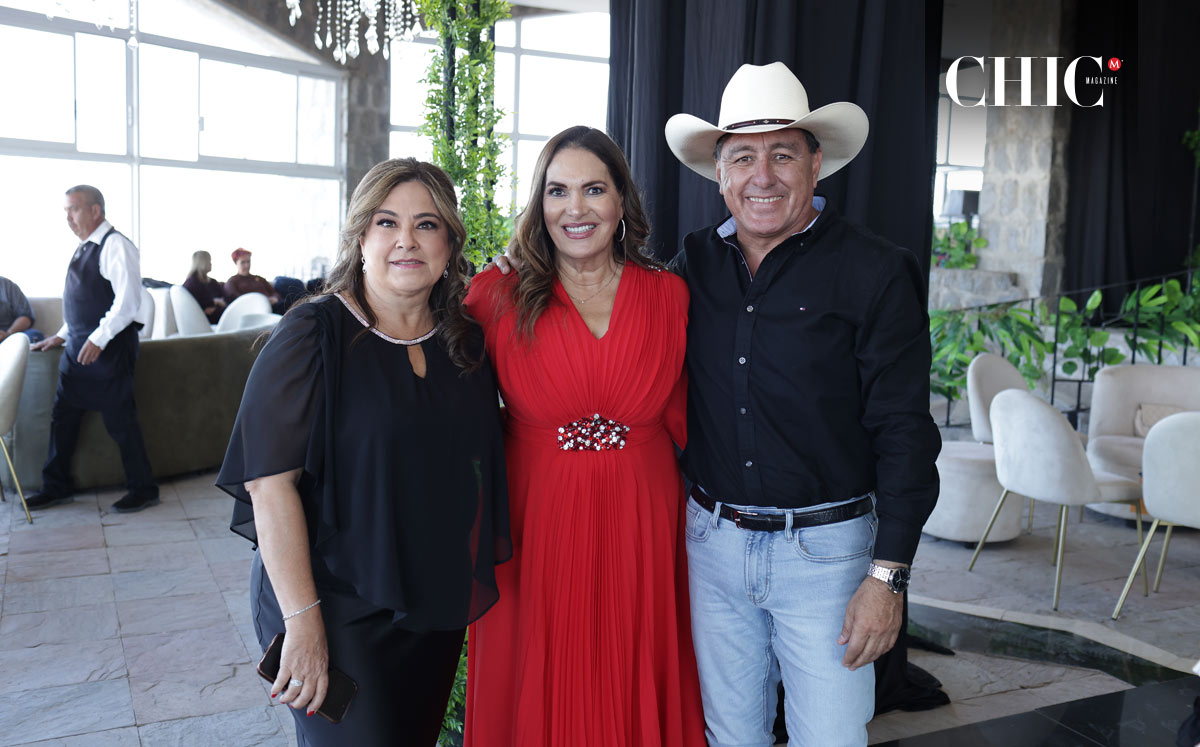 Lucía Zorrilla, Flor Rentería y Juan Carlos Ayup