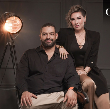 Artemisa Blanco y Vidal Jaidar son los creadores de Leds Dance & Cóctel Bar Móvil (Foto: Mario Aspland)