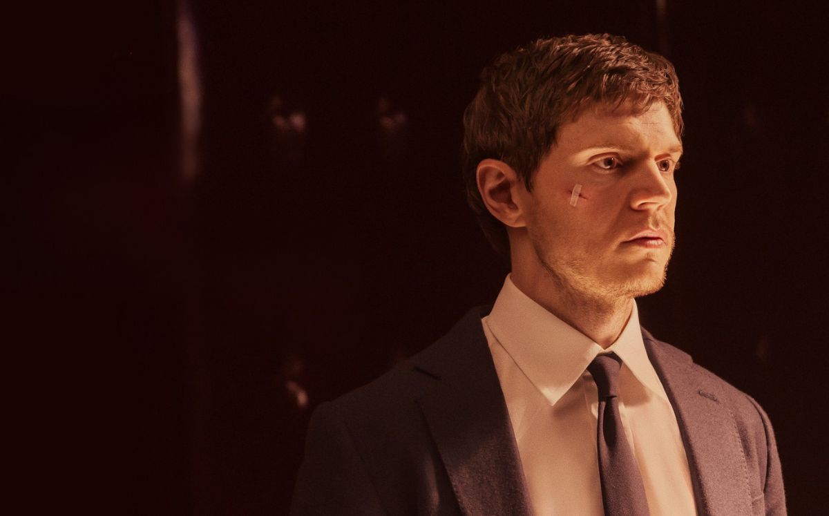 Evan Peters es Cooper Madsen (Foto: Disney Plus)