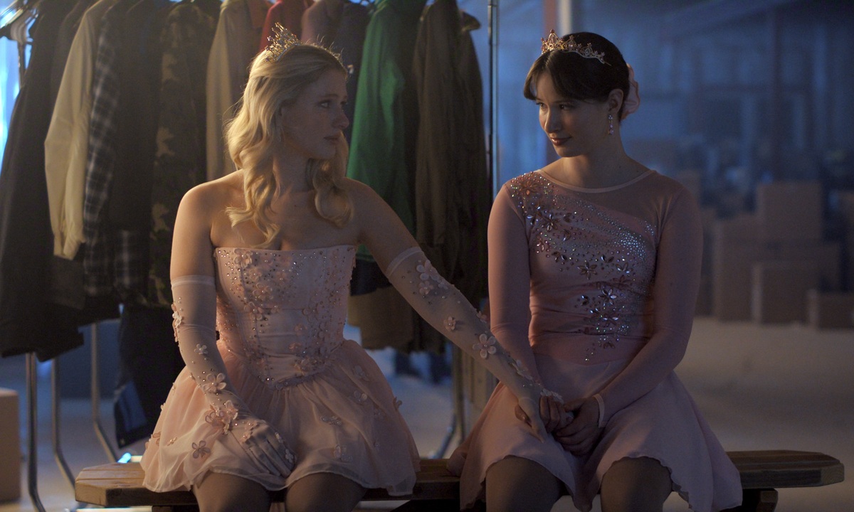 Alexandra Beaton es Elise Russo (Foto: Netflix)