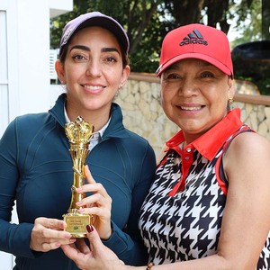 Gaby Trueba y Hortensia de Segura