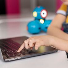 Cómo educar a tus hijos y adolescentes en ciberseguridad (Foto: Freepik)