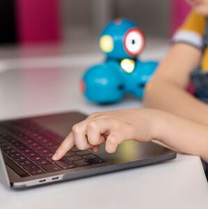 Cómo educar a tus hijos y adolescentes en ciberseguridad (Foto: Freepik)