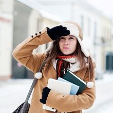 utoridades modifican el horario de entrada a clases por bajas temperaturas. Te contamos dónde aplica y hasta cuándo (Freepik)