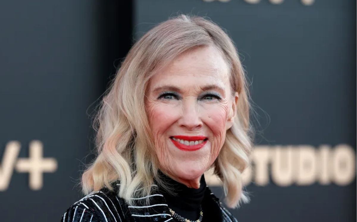 Catherine O’Hara padecía una condición congénita poco común. Te explicamos qué es la dextrocardia y cómo afecta la salud (Getty Images)