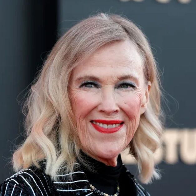 Catherine O’Hara padecía una condición congénita poco común. Te explicamos qué es la dextrocardia y cómo afecta la salud (Getty Images)