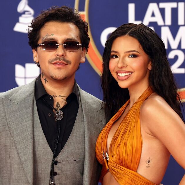 Christian Nodal deja ver un nuevo tatuaje con el nombre de Ángela Aguilar y desata debate entre fans (Getty Images)