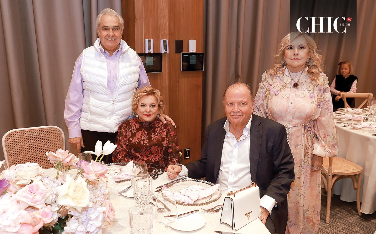 Armando Ramón, Miriam Villarreal de Back, María Luisa Villarreal y Sharon Back