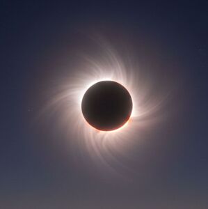 El próximo eclipse solar no será visible desde México. Te explicamos por qué y en qué lugares del mundo sí podrá observarse (IA)