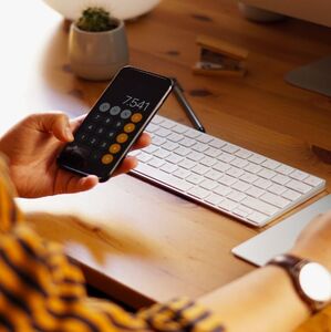 El SAT detalló qué gastos personales son deducibles y qué requisitos debe cumplir tu factura para aplicarlos correctamente (Freepik)